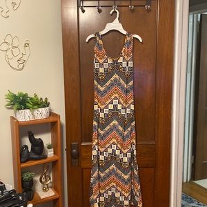 Bluestar clothing company Aztec print maxi dress with open back😍😍😍